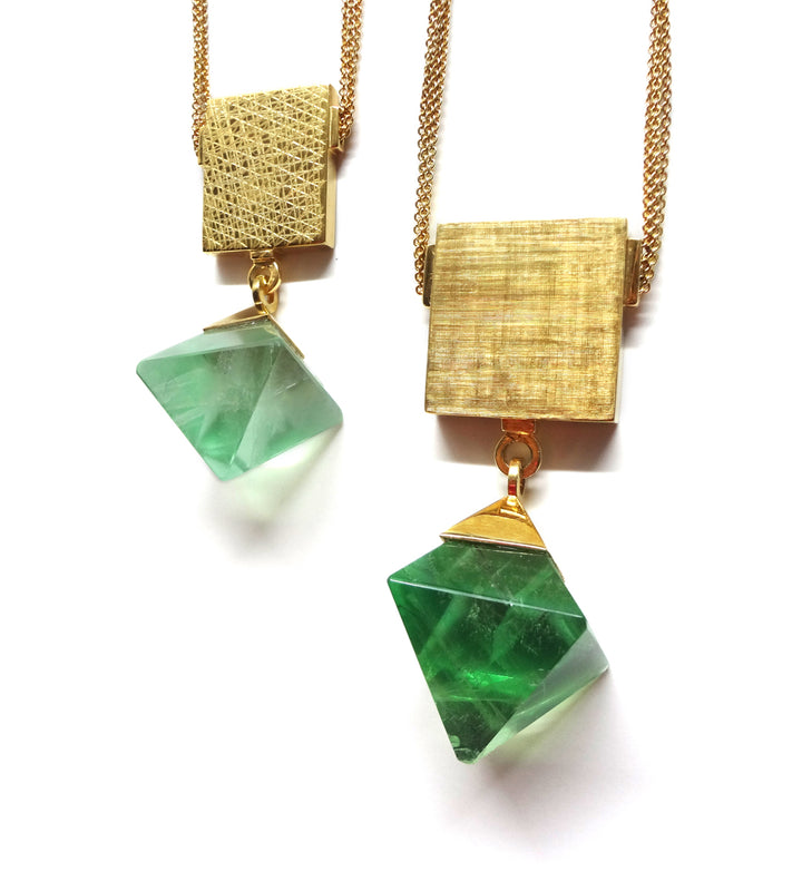 joyas de lujo de diseñador para mujer con baño de oro y gemas preciosas, collares y cadenas con baño de oro monterrey, gargantillas con piedra fluorita en baño de oro, joyería de lujo bhagavati.