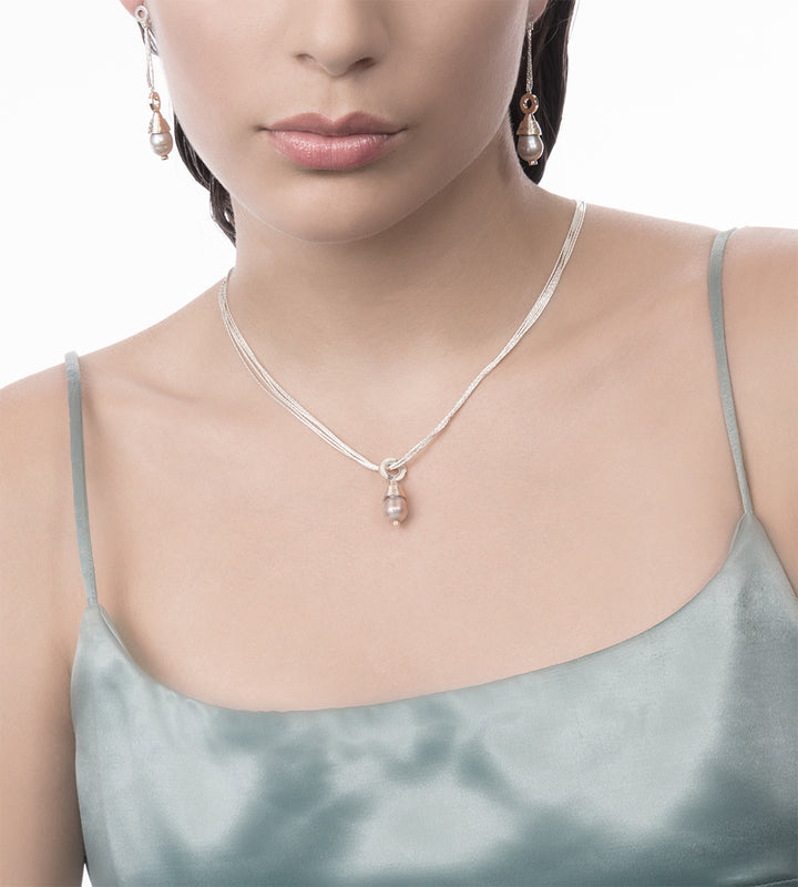 Set de joyería en plata con perlas, joyería lujosa con perlas México, joyería fina bhagavati.