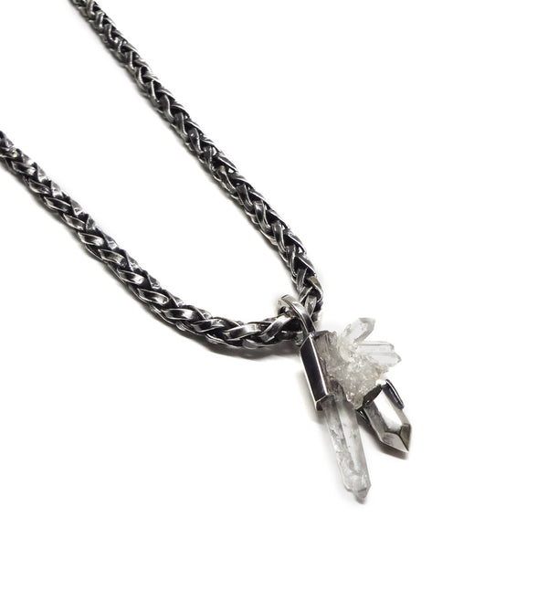 Collares y cadenas de plata con dijes de cuarzo para hombres, cadenas  con dijes en cuarzo en plata .925 para hombre, collares de lujo con dijes en cuarzo para hombres, joyería fina bhagavati.