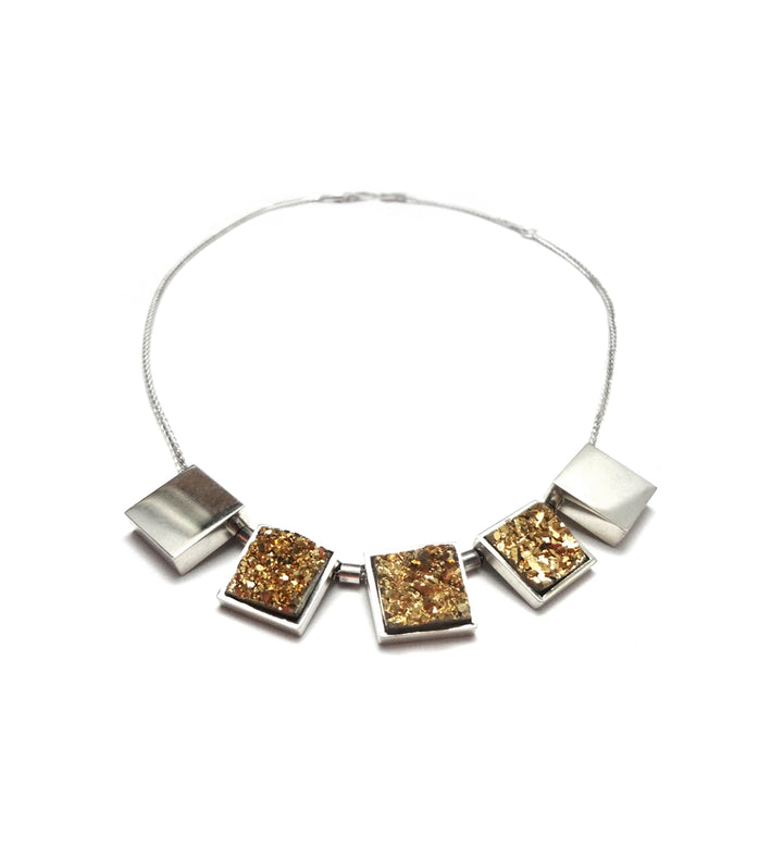 Gargantillas de plata para mujer de diseñadores méxicanos, joyas de plata ciudad de méxico cdmx, collares de plata 925, joyería fina bhagavati.