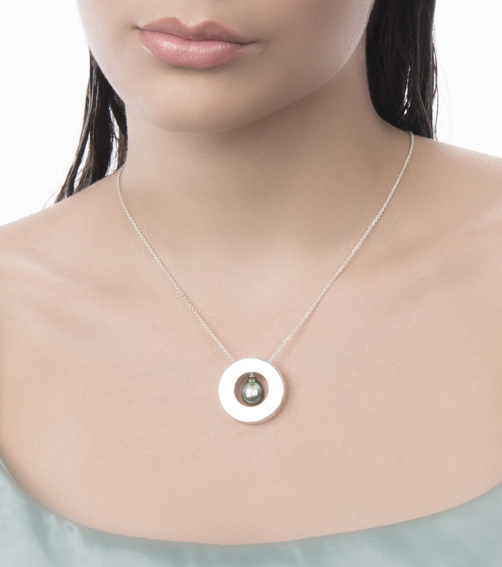 Joyas de plata ciudad de mexico cdmx, joyas de lujo en plata mazatlan, collares y cadenas de plata 925 con dije para mujeres, joyería de lujo bhagavati.