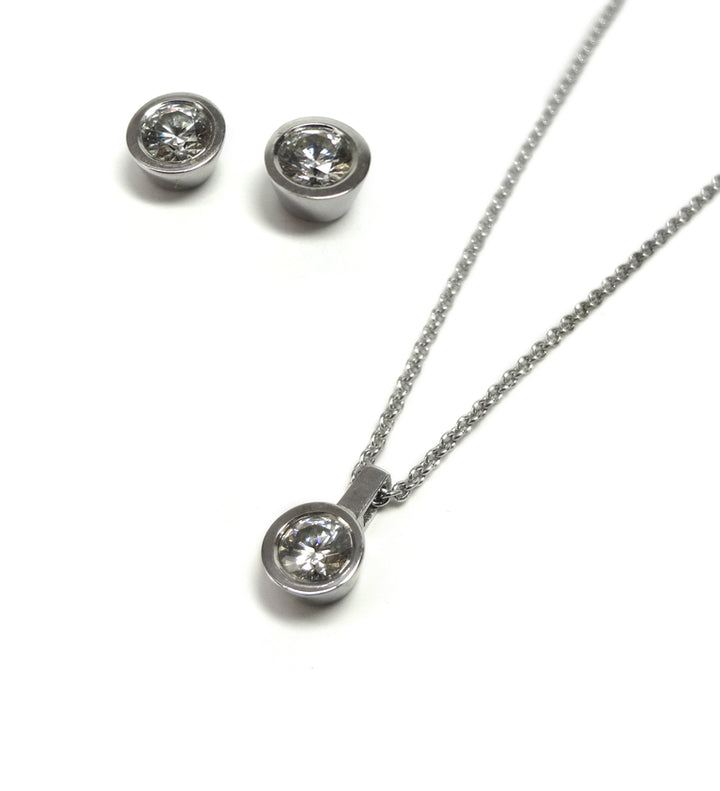 Set de joyería de plata fina con zirconia, juegos de plata para mujer, joyería en plata de lujo con zirconia, joyería de lujo bhagavati.